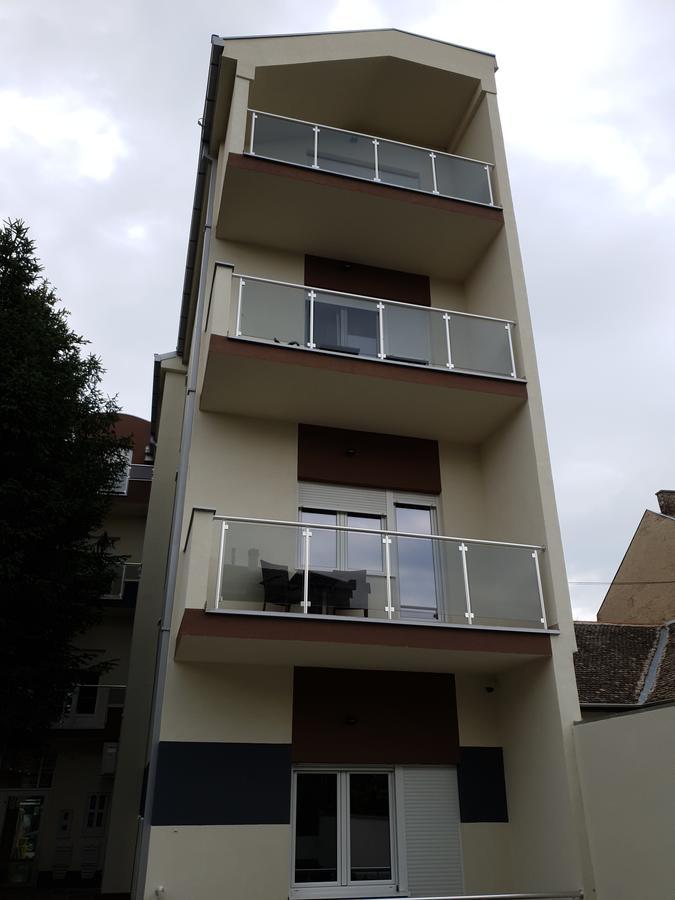 Konak Kutko Pančevo Esterno foto