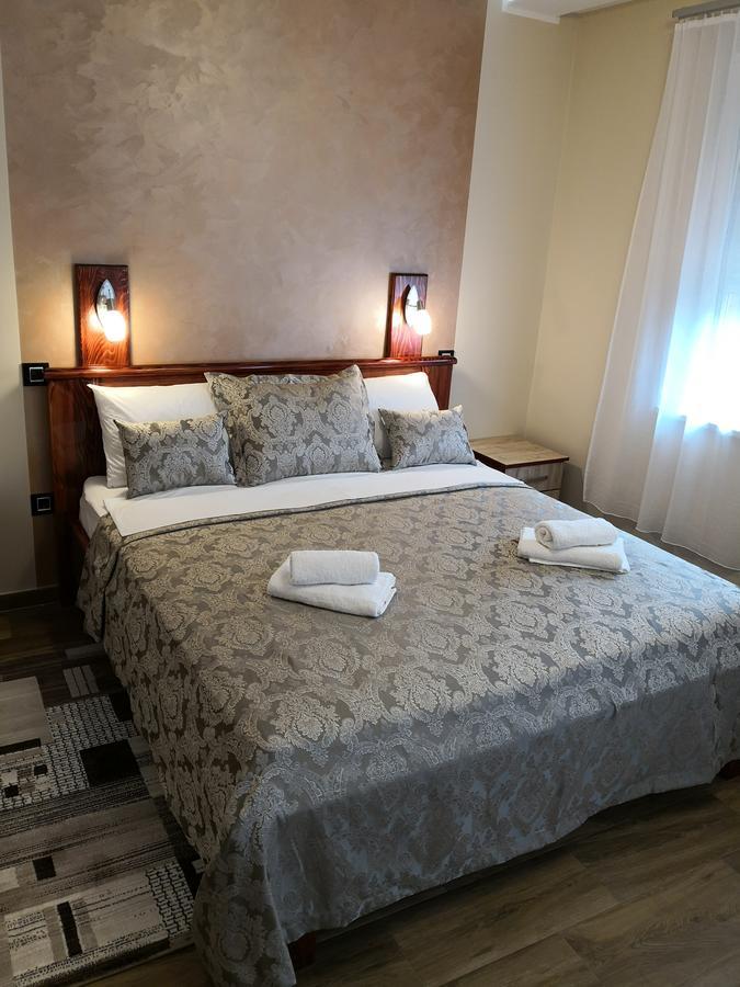 Konak Kutko Pančevo Esterno foto